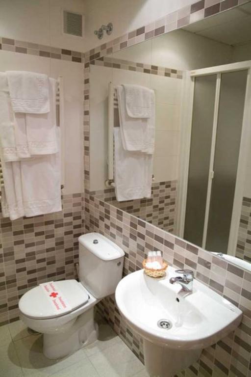 Hostal Colon Getafe Cameră foto